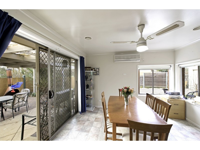 10 Whittell Crescent, Florey ACT 2615