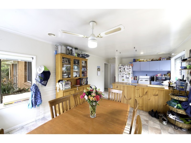 10 Whittell Crescent, Florey ACT 2615