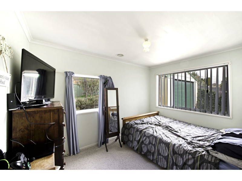 10 Whittell Crescent, Florey ACT 2615
