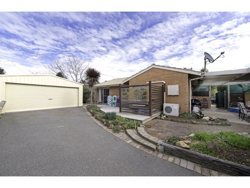 10 Whittell Crescent, Florey ACT 2615