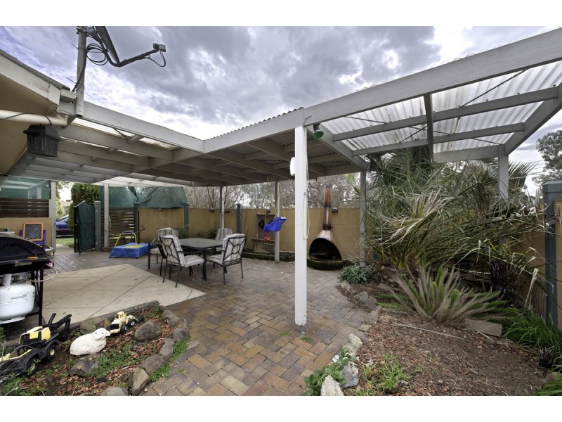 10 Whittell Crescent, Florey ACT 2615