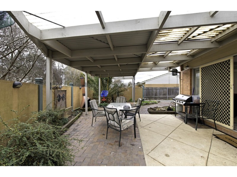 10 Whittell Crescent, Florey ACT 2615