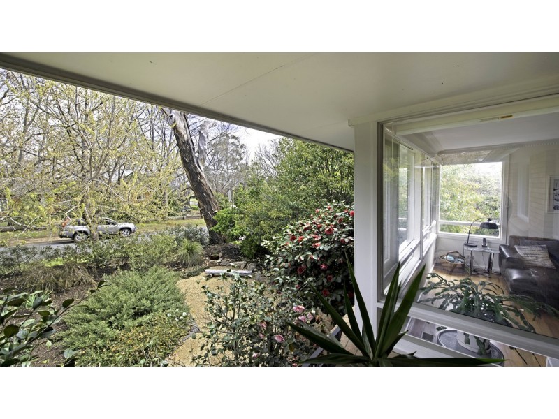 14 Brennan Street, Hackett ACT 2602