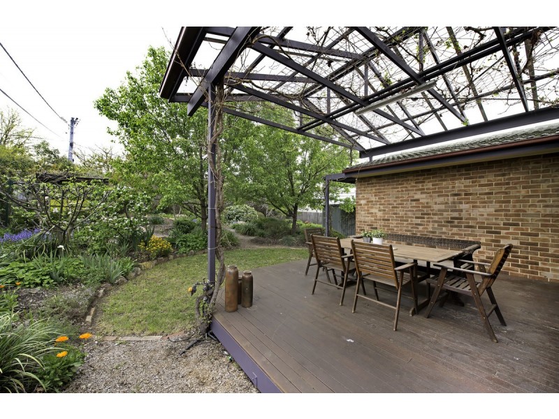 4 Dyson Street, Lyneham ACT 2602