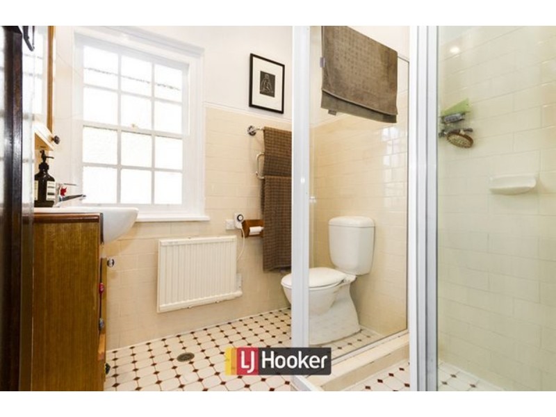 18 Suttor Street, Ainslie ACT 2602