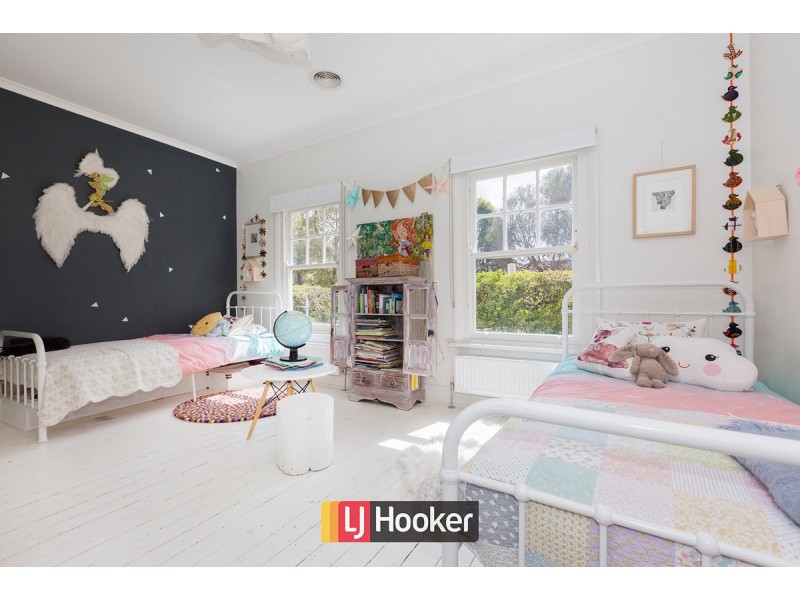 12 Hargraves Crescent, Ainslie ACT 2602