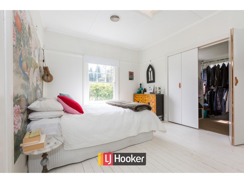 15 Hargraves Crescent, Ainslie ACT 2602