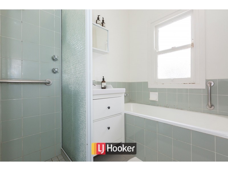 15 Hargraves Crescent, Ainslie ACT 2602