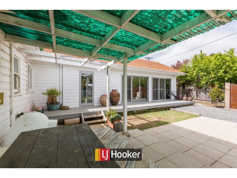 15 Hargraves Crescent, Ainslie ACT 2602