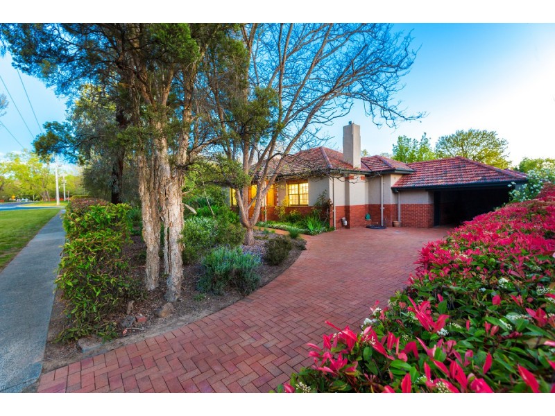70 Wakefield Avenue, Ainslie ACT 2602