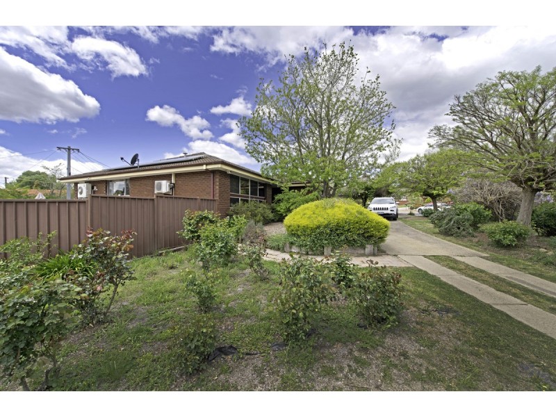 11 Eaves Street, Holt ACT 2615