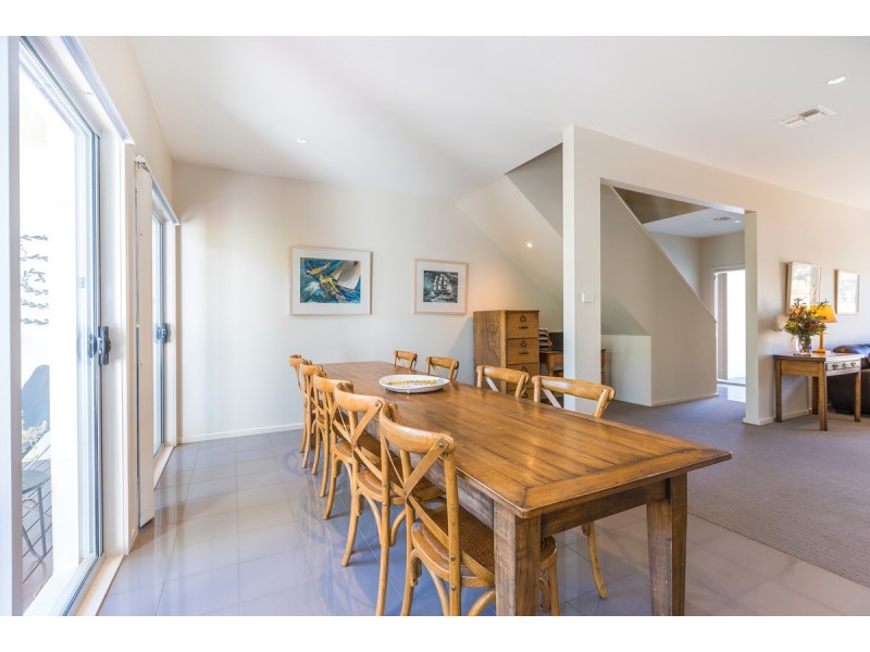 7 Bettie McNee Street, Watson ACT 2602