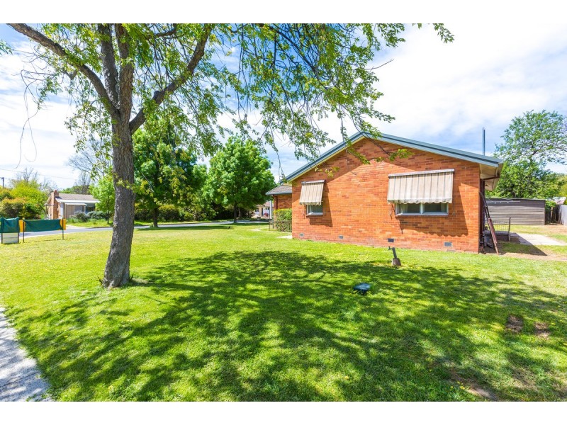17 Atherton Street, Downer ACT 2602