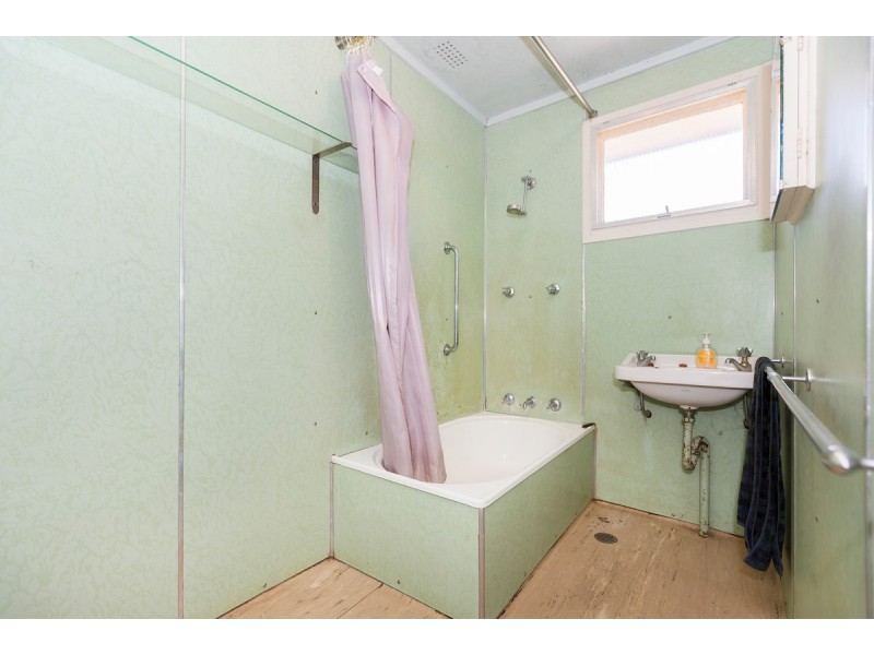 17 Atherton Street, Downer ACT 2602