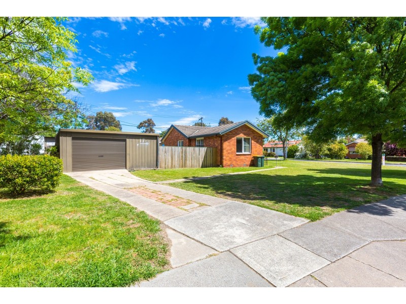 17 Atherton Street, Downer ACT 2602