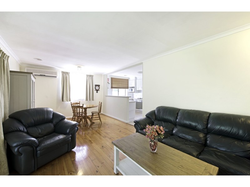 8 Lowrie Street, Dickson ACT 2602