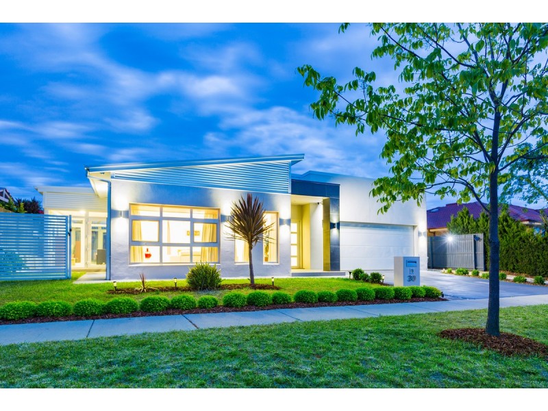 30 Dorothy Green Crescent, Franklin ACT 2913