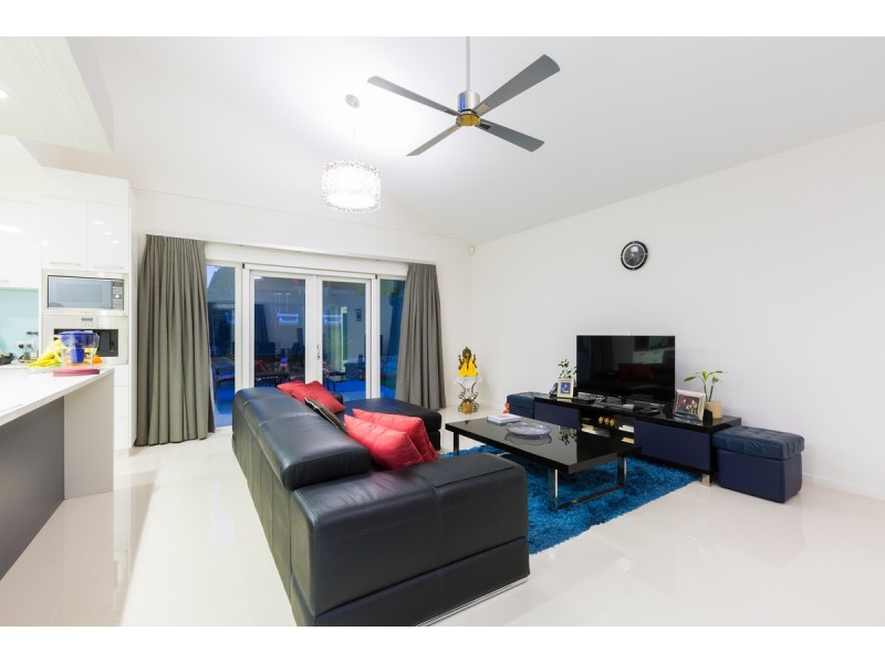 30 Dorothy Green Crescent, Franklin ACT 2913