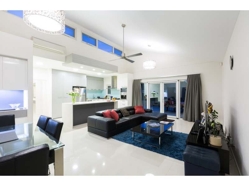 30 Dorothy Green Crescent, Franklin ACT 2913