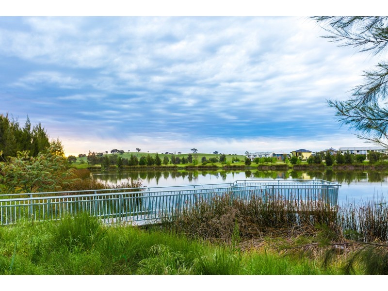 30 Dorothy Green Crescent, Franklin ACT 2913