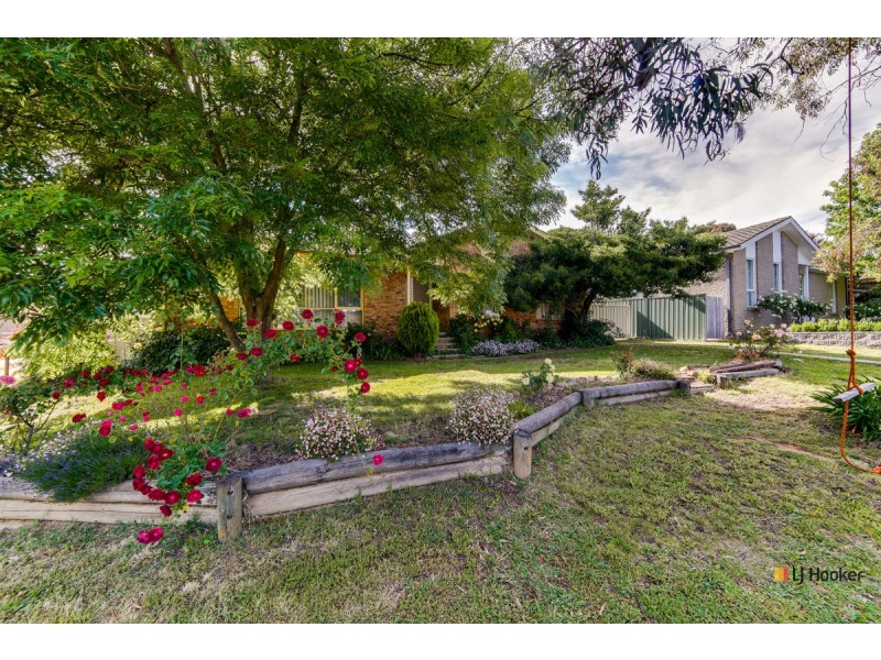 12 Hirst Place, Giralang ACT 2617