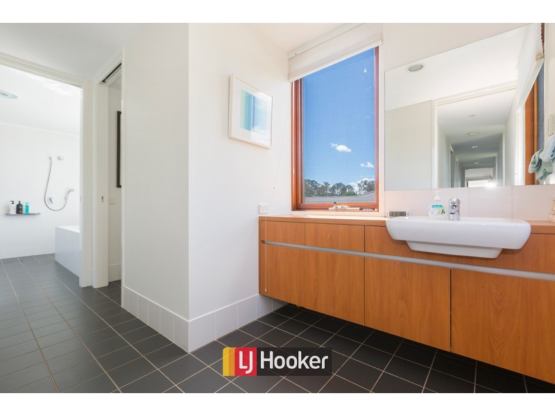 1 Ningaloo, Harrison ACT 2914
