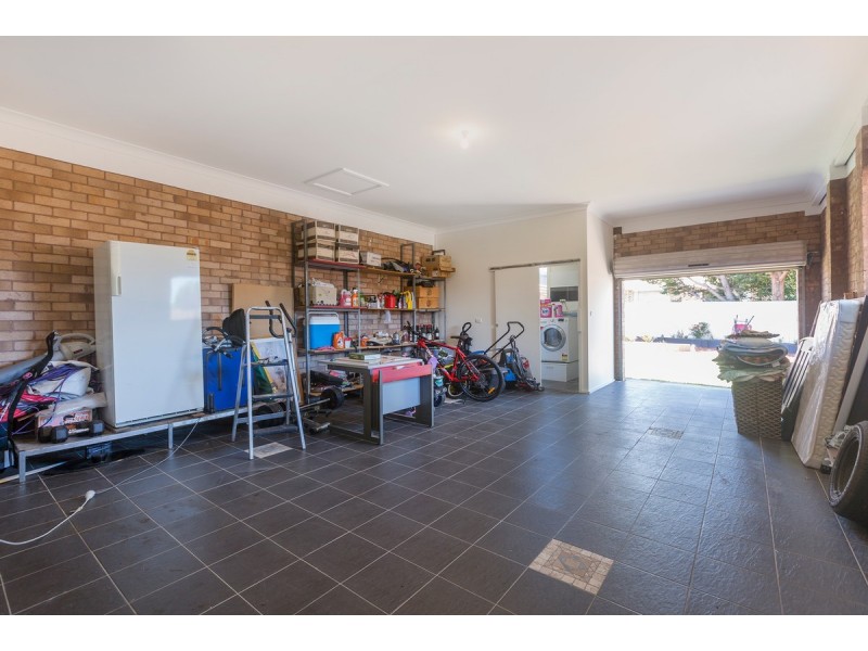 50 Brudenell Drive, Jerrabomberra NSW 2619