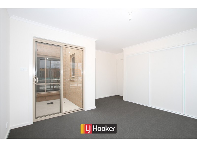 4/35 Clare Burton Street, Franklin ACT 2913