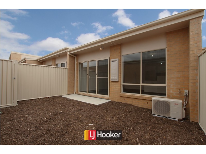 4/35 Clare Burton Street, Franklin ACT 2913