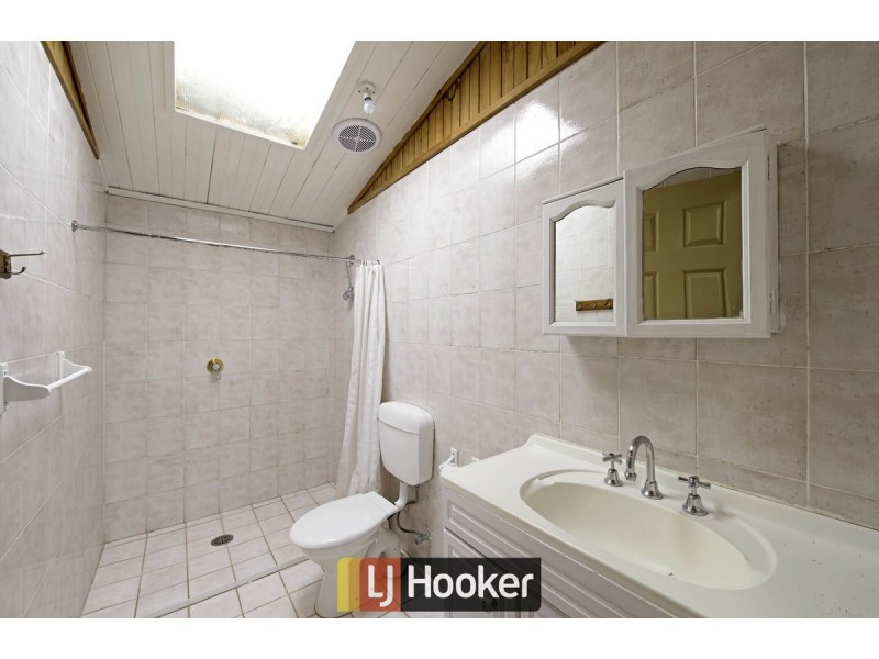 66 Higinbotham Street, Watson ACT 2602