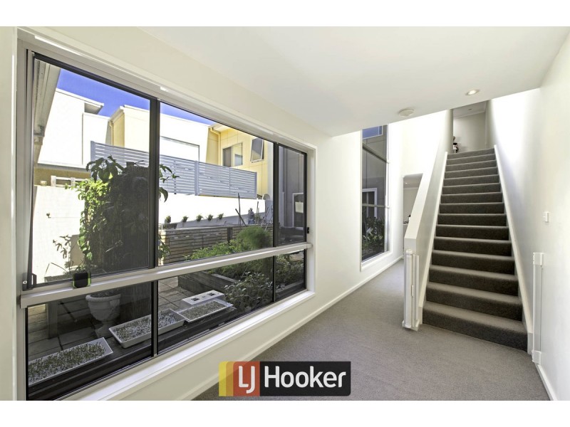 72 Aspinall Street, Watson ACT 2602