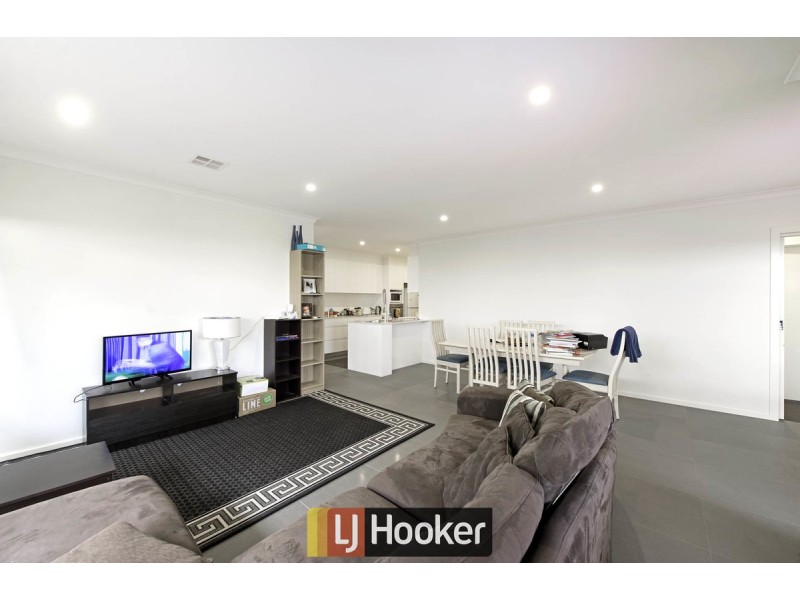 6 Turbayne Crescent, Forde ACT 2914