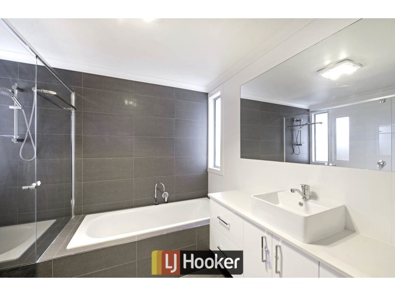 6 Turbayne Crescent, Forde ACT 2914