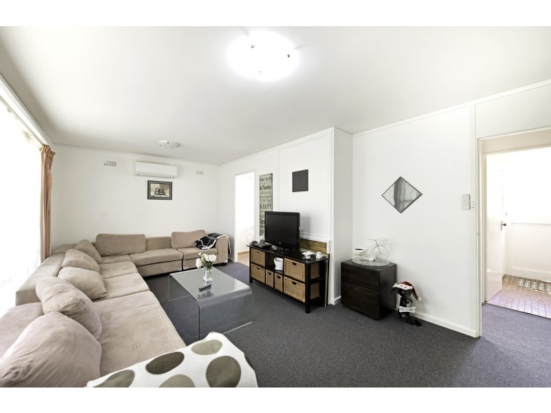 9 Molesworth Street, Watson ACT 2602