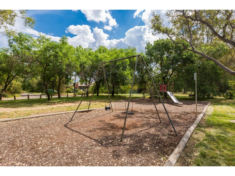 9 Rooth Place, Watson ACT 2602
