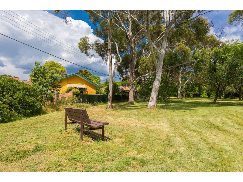 9 Rooth Place, Watson ACT 2602