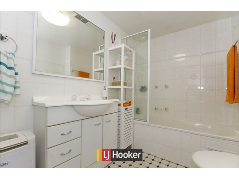 17/20 Federal Highway, Watson ACT 2602