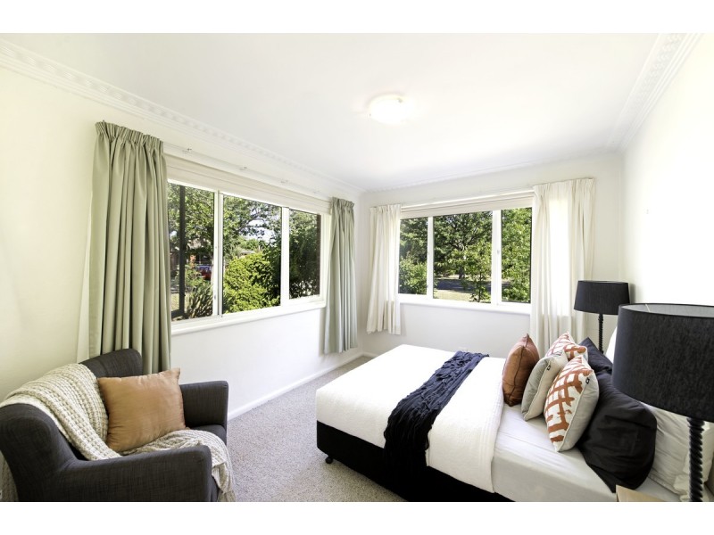 17 Shortland Crescent, Ainslie ACT 2602