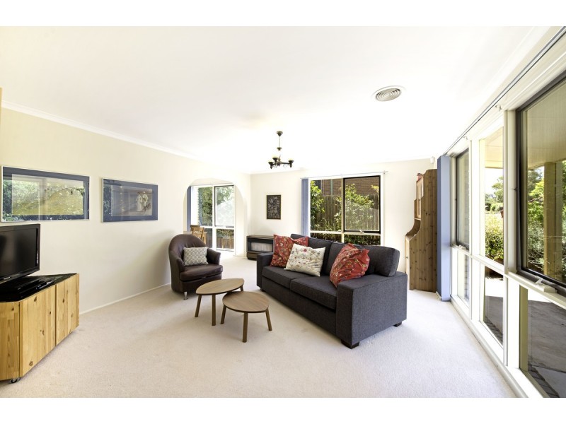 10 Degraves Crescent, Wanniassa ACT 2903