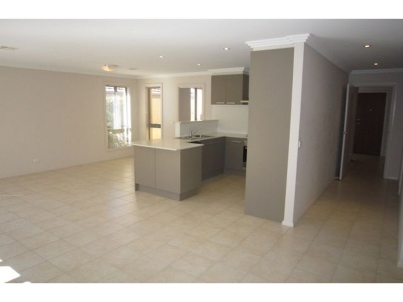 49 Kinloch Circuit, Bruce ACT 2617