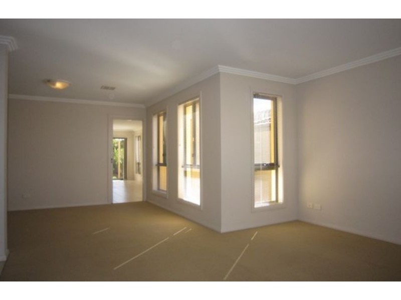 49 Kinloch Circuit, Bruce ACT 2617