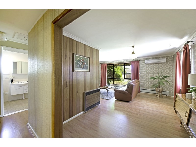 11 Tardent Street, Downer ACT 2602