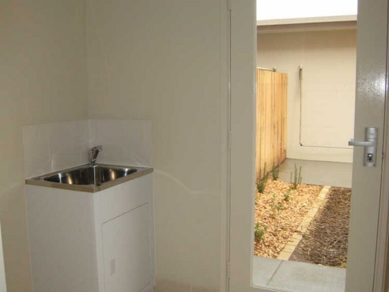 52 Aspinall Street, Watson ACT 2602