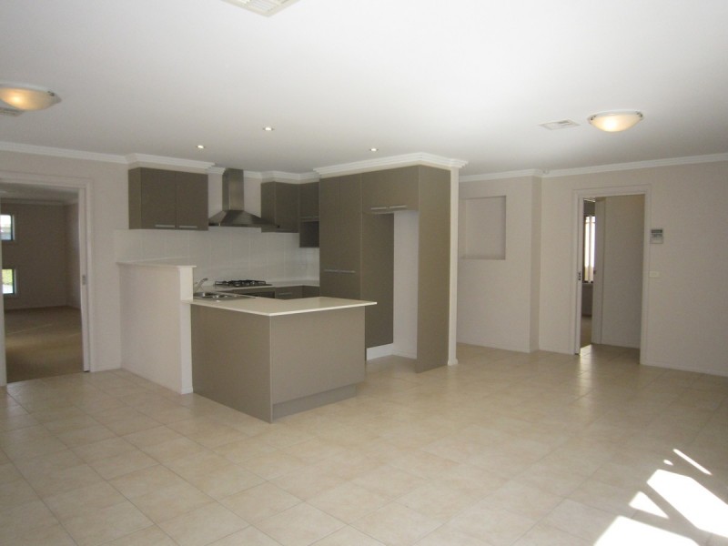 53 Kinloch Circuit, Bruce ACT 2617