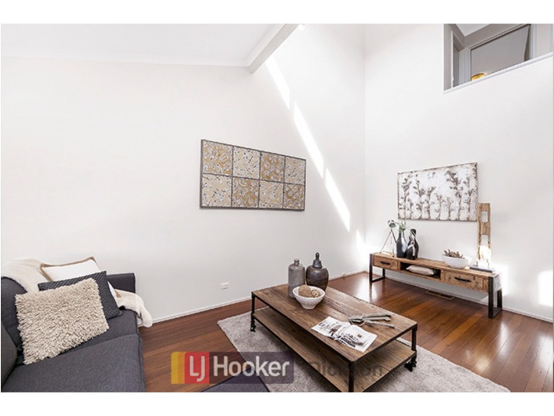 72 Barnet Close, Swinger Hill ACT 2606