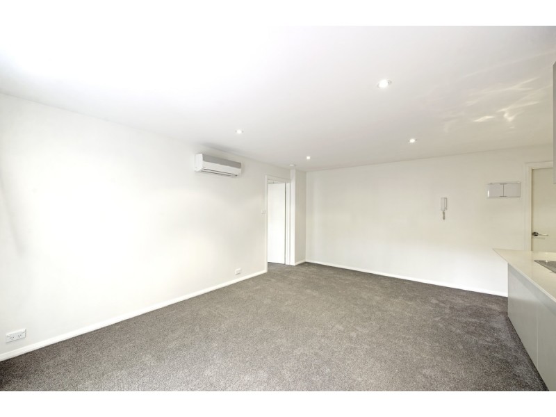3/3 Towns Crescent, Turner ACT 2612