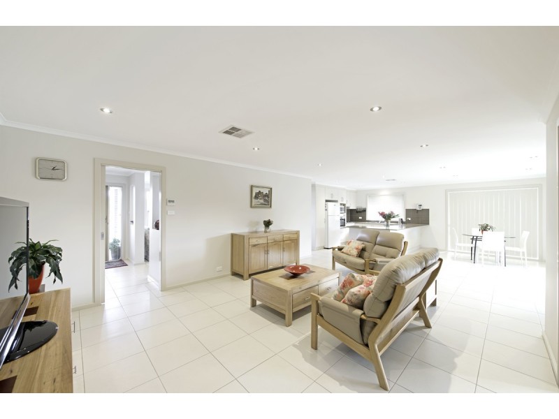 6 Brissenden Street, Franklin ACT 2913