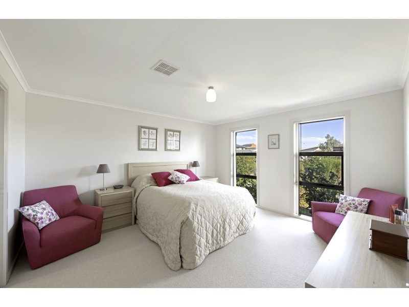 6 Brissenden Street, Franklin ACT 2913