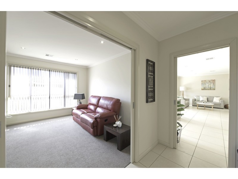 20 Don Bell Street, Bonner ACT 2914