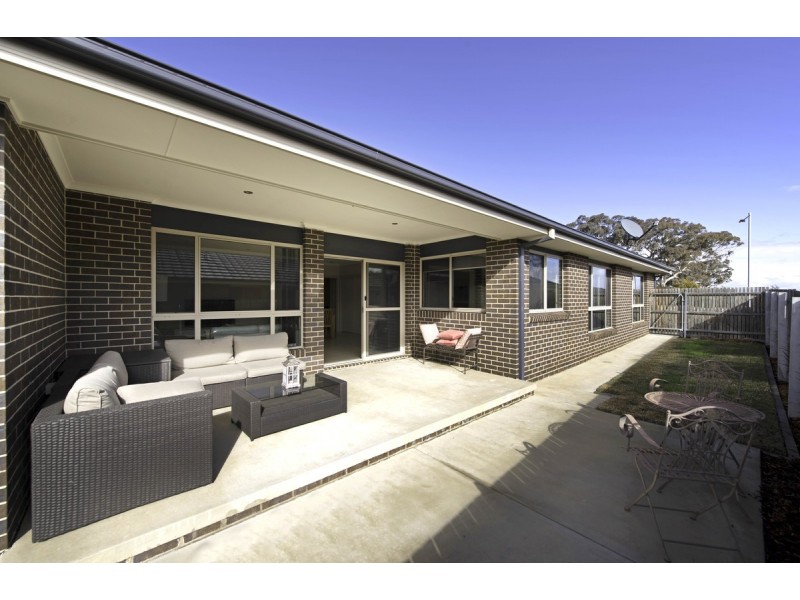 20 Don Bell Street, Bonner ACT 2914